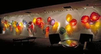 Luxury Art Hotel Hall De Entrada Galeria De Vidro Soprado De Placas Na Parede E Multi-Coloridas Luzes De Parede