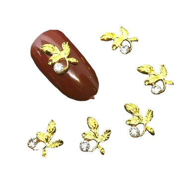 10Pcs a Arte do Prego de Folhas de Ouro Encantos Liga de Metal Jóias Decorações Mulheres Manicure Design de Suprimentos Japonês Folha de Unhas Diamantes